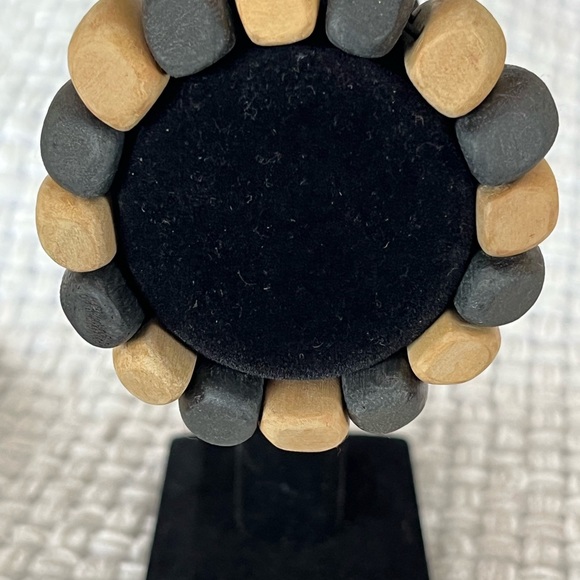 Chunky, wood bohemian style bracelet. - Picture 4 of 4